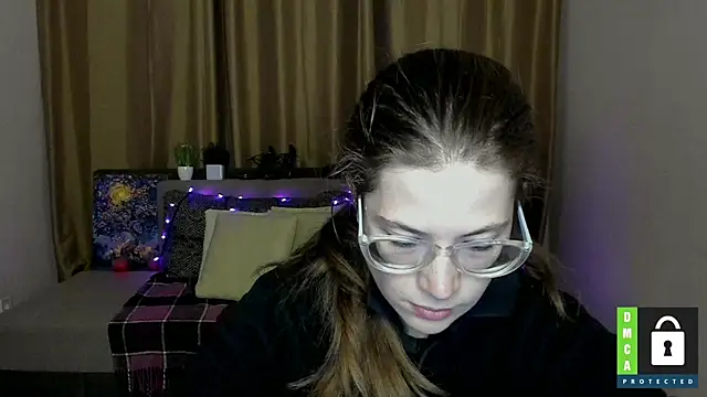 Alicia redfollow online show from 27, 9, 2025