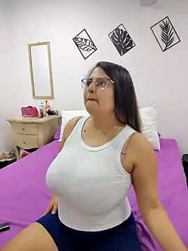 Miss balloonsmila online show from 7, 2, 2025