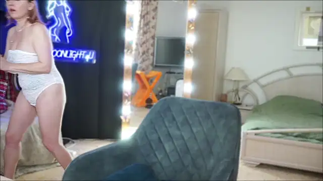 Snapshot of moonlight4u chatting on 10, 3, 2025 moonlight4u online show from 10, 3, 2025