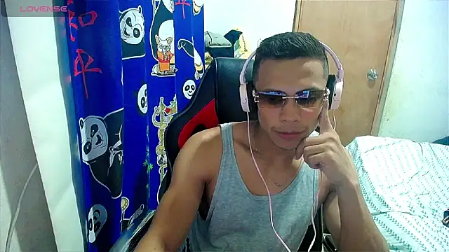 Snapshot of Willy_Mate chatting on 25, 12, 2024 Willy Mate online show from 25, 12, 2024