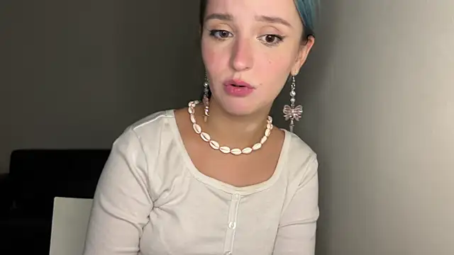 bumble bee online show from 2, 3, 2025