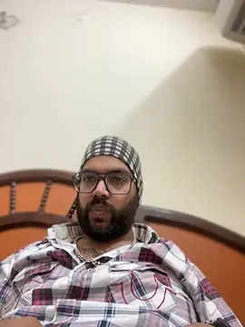 Arsh Loves Luv online show from 5, 1, 2025