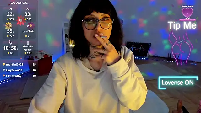 Lucky Deniz online show from 6, 3, 2025