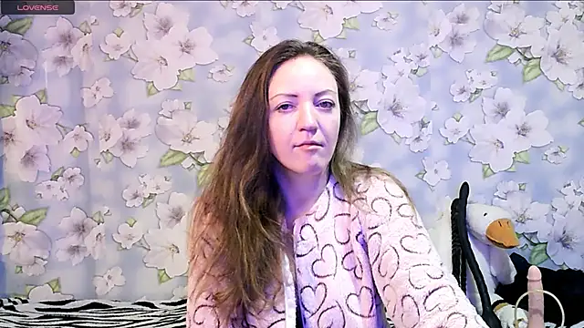 KattyLuuu online show from 14, 2, 2025