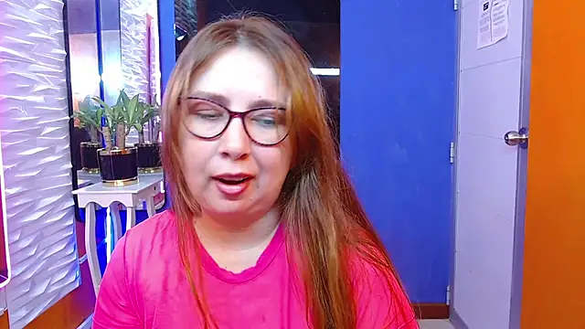 Snapshot of chloe_prg chatting on 12, 3, 2025 chloe prg online show from 12, 3, 2025