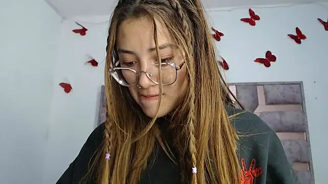 Snapshot of Anny_Fox- chatting on 25, 9, 2025 Anny Fox- online show from 25, 9, 2025