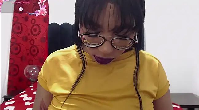 Snapshot of AmyBriiggs chatting on 12, 1, 2025 AmyBriiggs online show from 12, 1, 2025