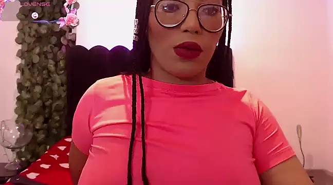 Snapshot of AmyBriiggs chatting on 7, 2, 2025 AmyBriiggs online show from 7, 2, 2025