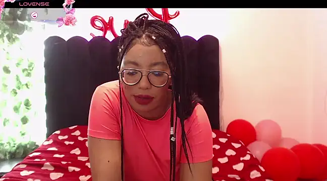 Snapshot of AmyBriiggs chatting on 16, 2, 2025 AmyBriiggs online show from 16, 2, 2025