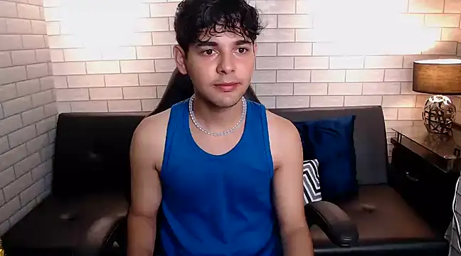 Snapshot of Samir_bear chatting on 18, 12, 2024 Samir bear online show from 18, 12, 2024