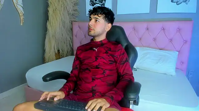 Snapshot of Samir_bear chatting on 17, 1, 2025 Samir bear online show from 17, 1, 2025