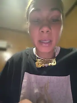 Snapshot of carmelbbyx22 chatting on 28, 5, 2026 carmelbbyx22 online show from 28, 5, 2026