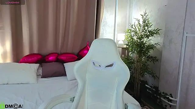 Snapshot of Cheryl__Brown chatting on 8, 5, 2026 Cheryl Brown online show from 8, 5, 2026