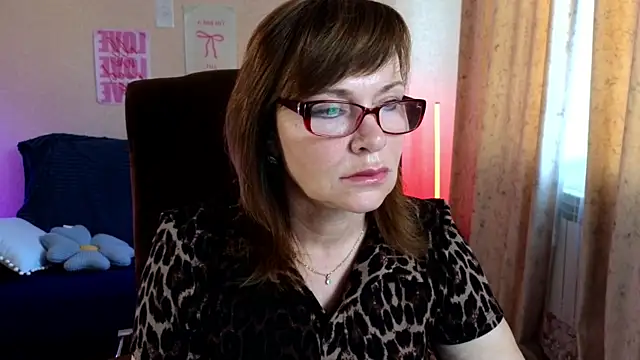 Snapshot of Miss_Moren chatting on 25, 6, 2026 Miss Moren online show from 25, 6, 2026