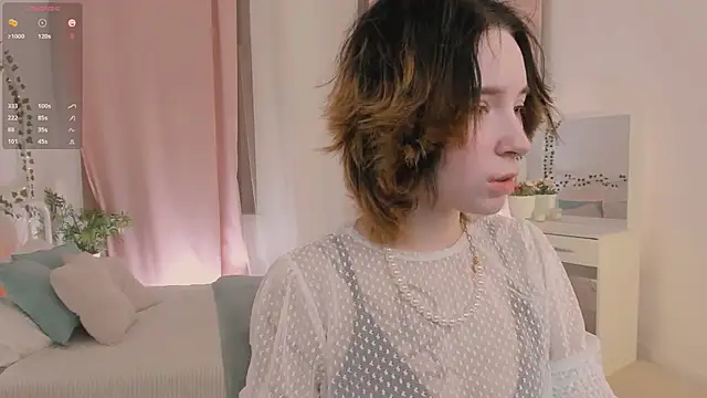 lilithlunna online show from 15, 1, 2025