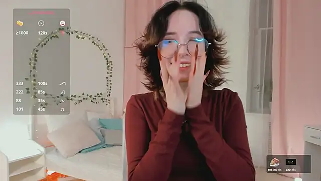 lilithlunna online show from 28, 2, 2025