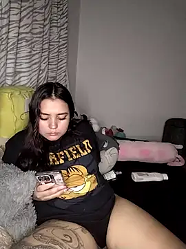 Snapshot of Ema_kraus chatting on 11, 2, 2025 Ema kraus online show from 11, 2, 2025