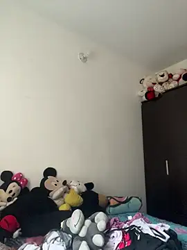 Ema kraus online show from 5, 4, 2026