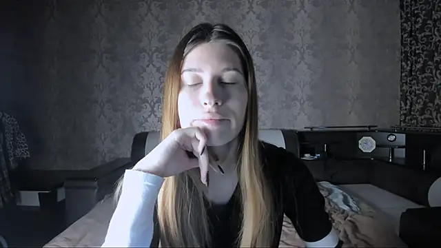 Agnes Allenn online show from 27, 10, 2025