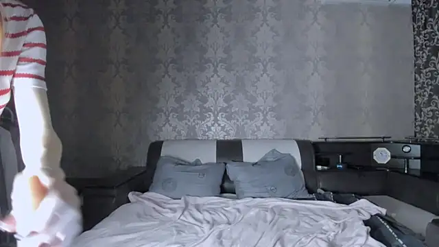 Agnes Allenn online show from 26, 11, 2025