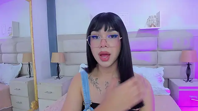 Snapshot of RoseCassie chatting on 22, 3, 2025 RoseCassie online show from 22, 3, 2025
