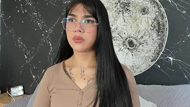 RoseCassie online show from 18, 11, 2025