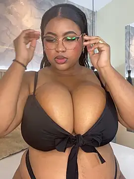 Snapshot of AinaraJimenez chatting on 18, 5, 2026 AinaraJimenez online show from 18, 5, 2026