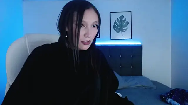 mia collens online show from 19, 9, 2025