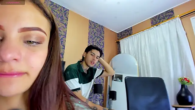 hinata itachi online show from 9, 10, 2025