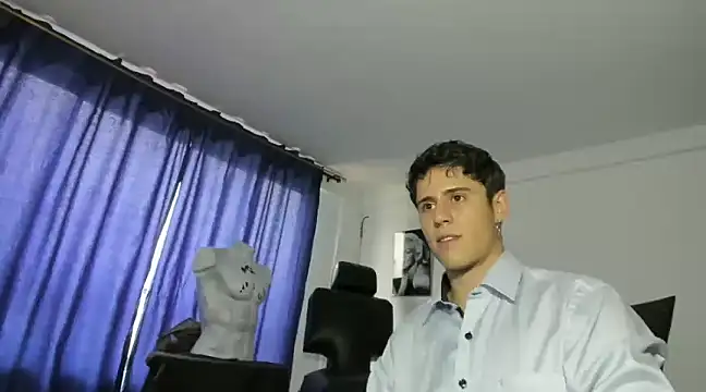 Snapshot of Antonello_Vannucci chatting on 4, 3, 2025 Antonello Vannucci online show from 4, 3, 2025