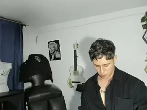 Snapshot of Antonello_Vannucci chatting on 16, 3, 2025 Antonello Vannucci online show from 16, 3, 2025