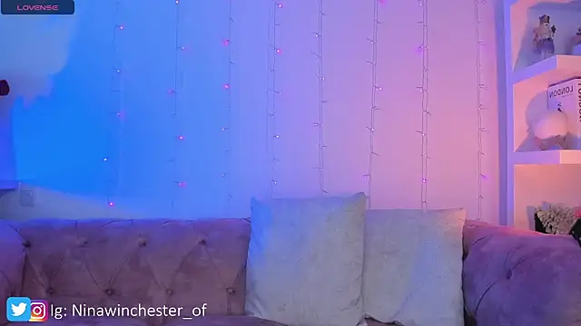 Snapshot of shelygold chatting on 5, 6, 2026 shelygold online show from 5, 6, 2026