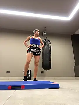 Snapshot of AlejandritaMilano chatting on 1, 2, 2026 AlejandritaMilano online show from 1, 2, 2026