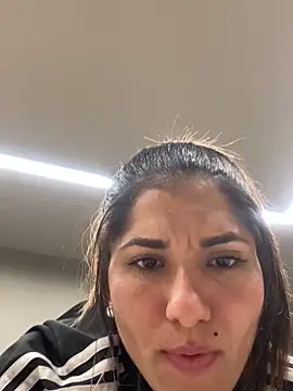 Snapshot of AlejandritaMilano chatting on 1, 3, 2026 AlejandritaMilano online show from 1, 3, 2026