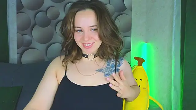 Snapshot of Cute_smile_sharon chatting on 8, 3, 2025 Cute smile sharon online show from 8, 3, 2025