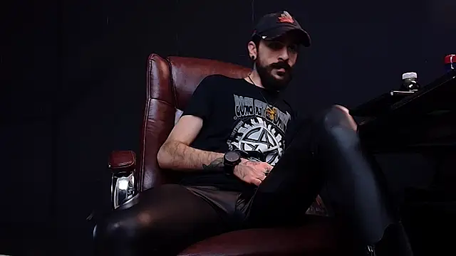 Snapshot of AxelColton chatting on 20, 1, 2025 AxelColton online show from 20, 1, 2025