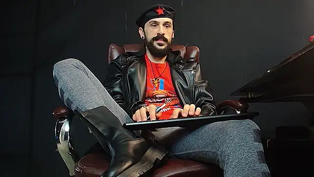 Snapshot of AxelColton chatting on 21, 1, 2025 AxelColton online show from 21, 1, 2025
