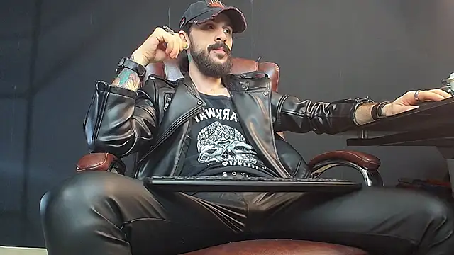 Snapshot of AxelColton chatting on 23, 1, 2025 AxelColton online show from 23, 1, 2025