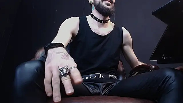 Snapshot of AxelColton chatting on 27, 1, 2025 AxelColton online show from 27, 1, 2025