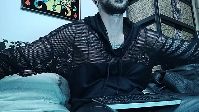 Snapshot of AxelColton chatting on 3, 10, 2025 AxelColton online show from 3, 10, 2025