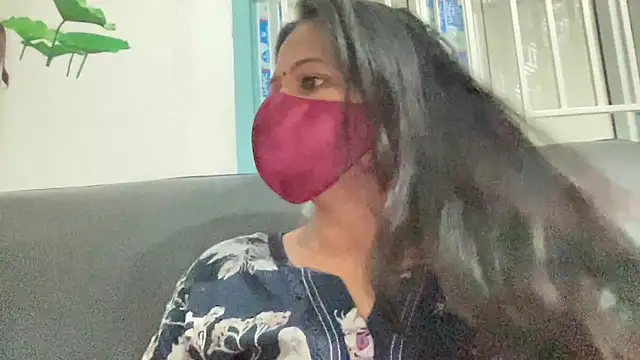 Snapshot of Tamil_Sanjana_ chatting on 1, 2, 2026 Tamil Sanjana online show from 1, 2, 2026