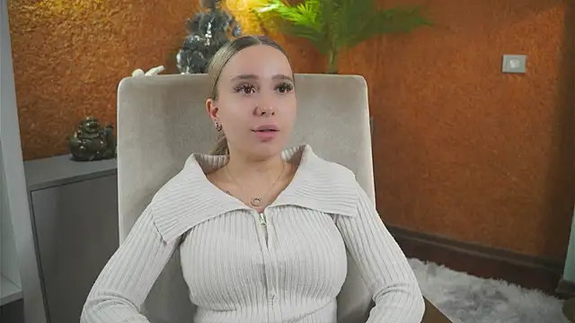 Snapshot of HildColden chatting on 21, 12, 2024 HildColden online show from 21, 12, 2024