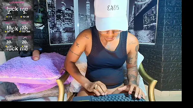 Snapshot of JhonyMiller_ chatting on 19, 1, 2025 JhonyMiller online show from 19, 1, 2025