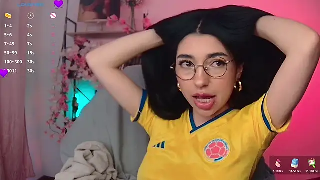 Snapshot of Sweet_Nyx chatting on 18, 6, 2026 Sweet Nyx online show from 18, 6, 2026
