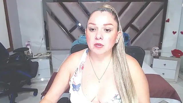 Snapshot of natalia5560 chatting on 22, 2, 2025 natalia5560 online show from 22, 2, 2025