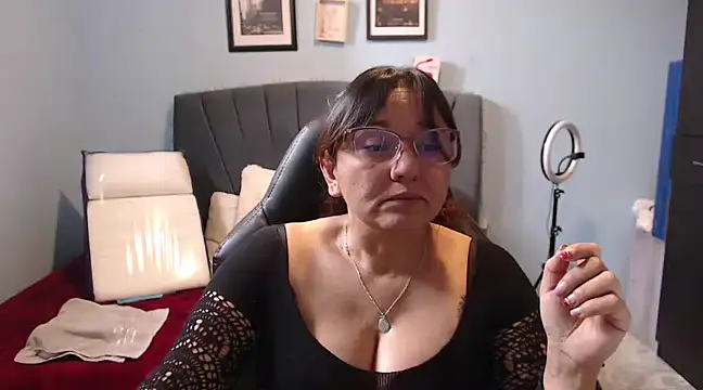 AngelRouss online show from 25, 2, 2025