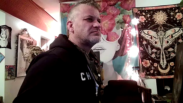 SilverandFox online show from 8, 1, 2025