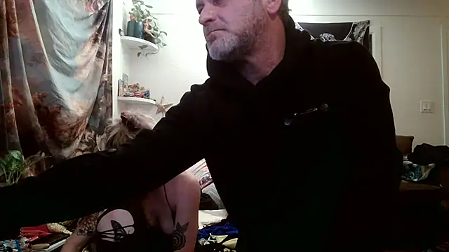 SilverandFox online show from 18, 11, 2025