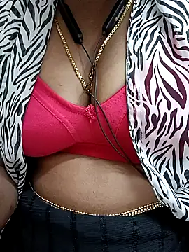 Snapshot of Tamilbigboobie chatting on 20, 12, 2024 Tamilbigboobie online show from 20, 12, 2024