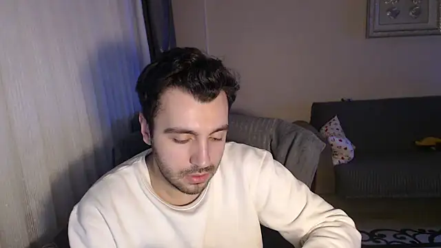 handsomeee04 online show from 24, 10, 2025